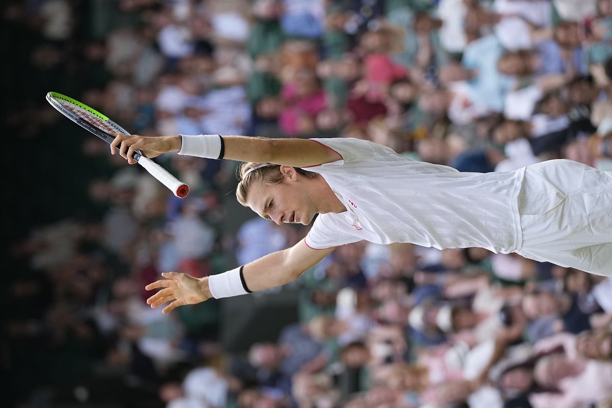 包含持续失利首场状态出色，巴黎圣日耳曼观众沸腾！，德约科维奇重返赛场全场沸腾不已的词条九游APP官方版