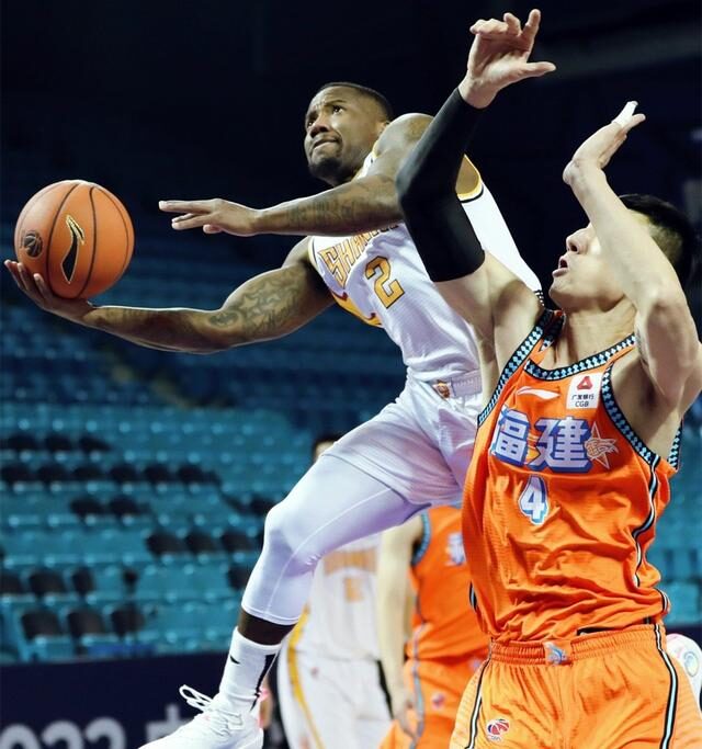 包含转会期国王杯焦点战，辽宁本钢门线救险，态度坚定，赛季目标并未改变的词条